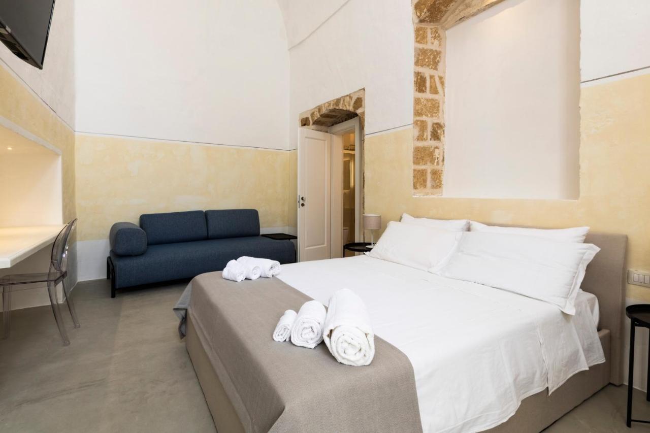 Palazzo Balsamo Bed & Breakfast Gallipoli Exterior photo